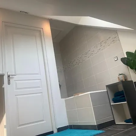 アパート Magnifique Logement, Confortable Et Paisible. サン・マルセル